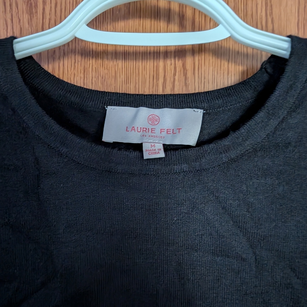 2 Laurie Felt Black And White Crewneck Top